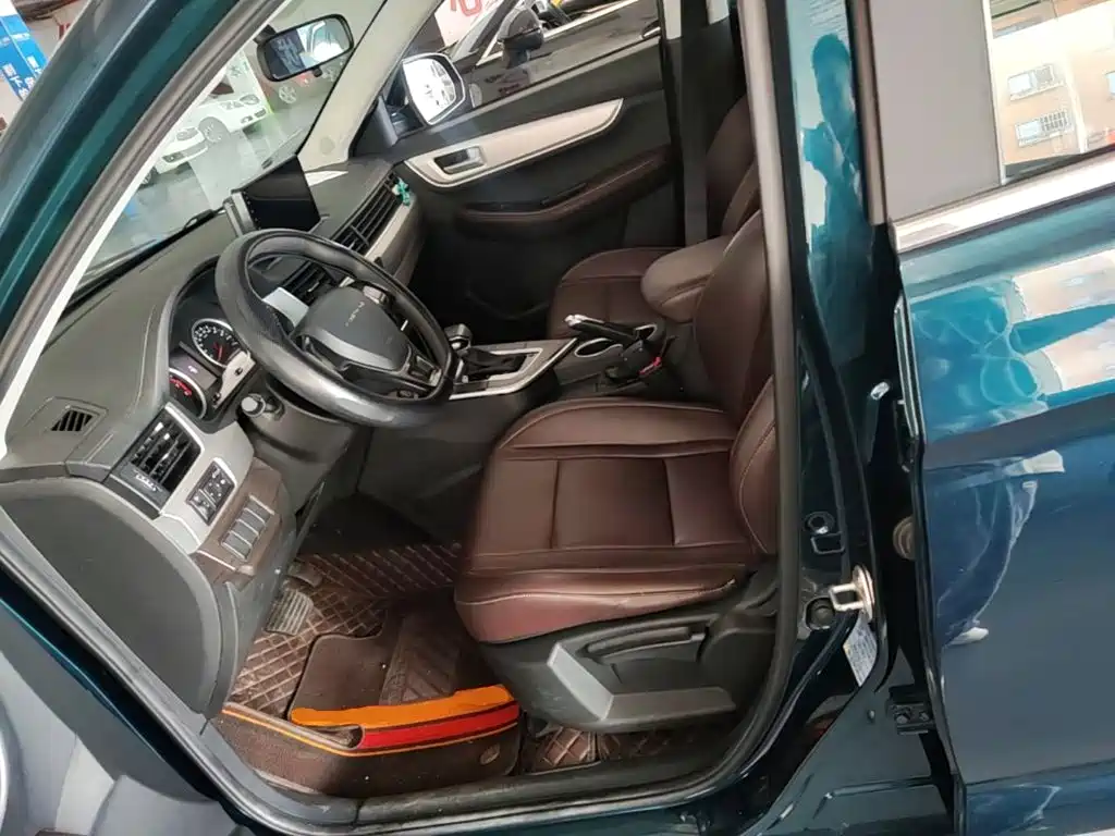 Dongfeng Fengxing Fengxing T5 2023 2022 Golden Age 1.5T Auto Dream Chaser 5-Seater