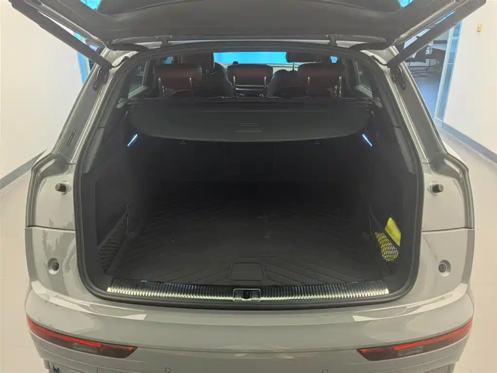 Audi Q5L 2026 2025 40 TFSI Luxury Dynamic