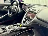 Фото 12 - Aston Martin DBX