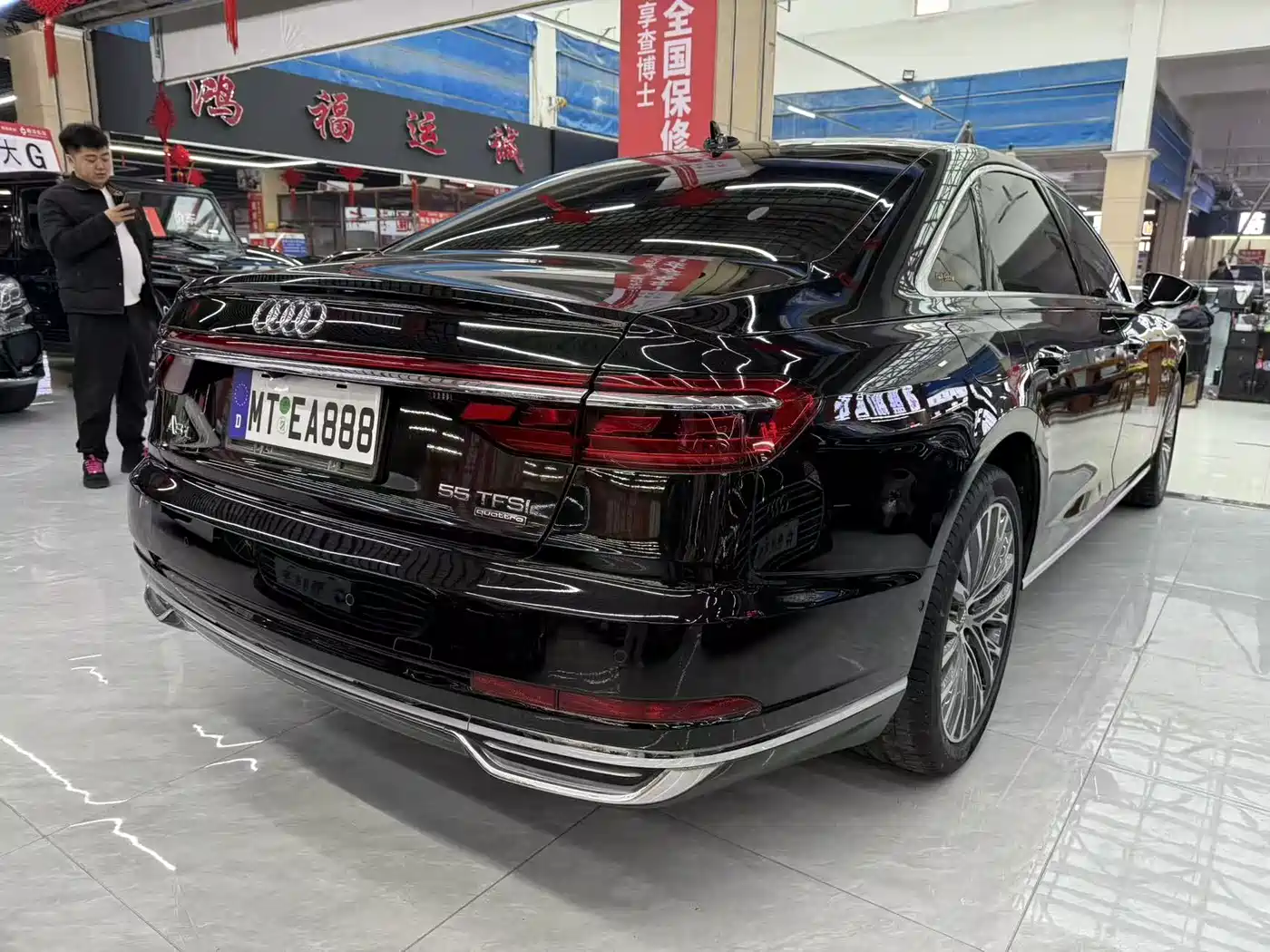 AUDI A8