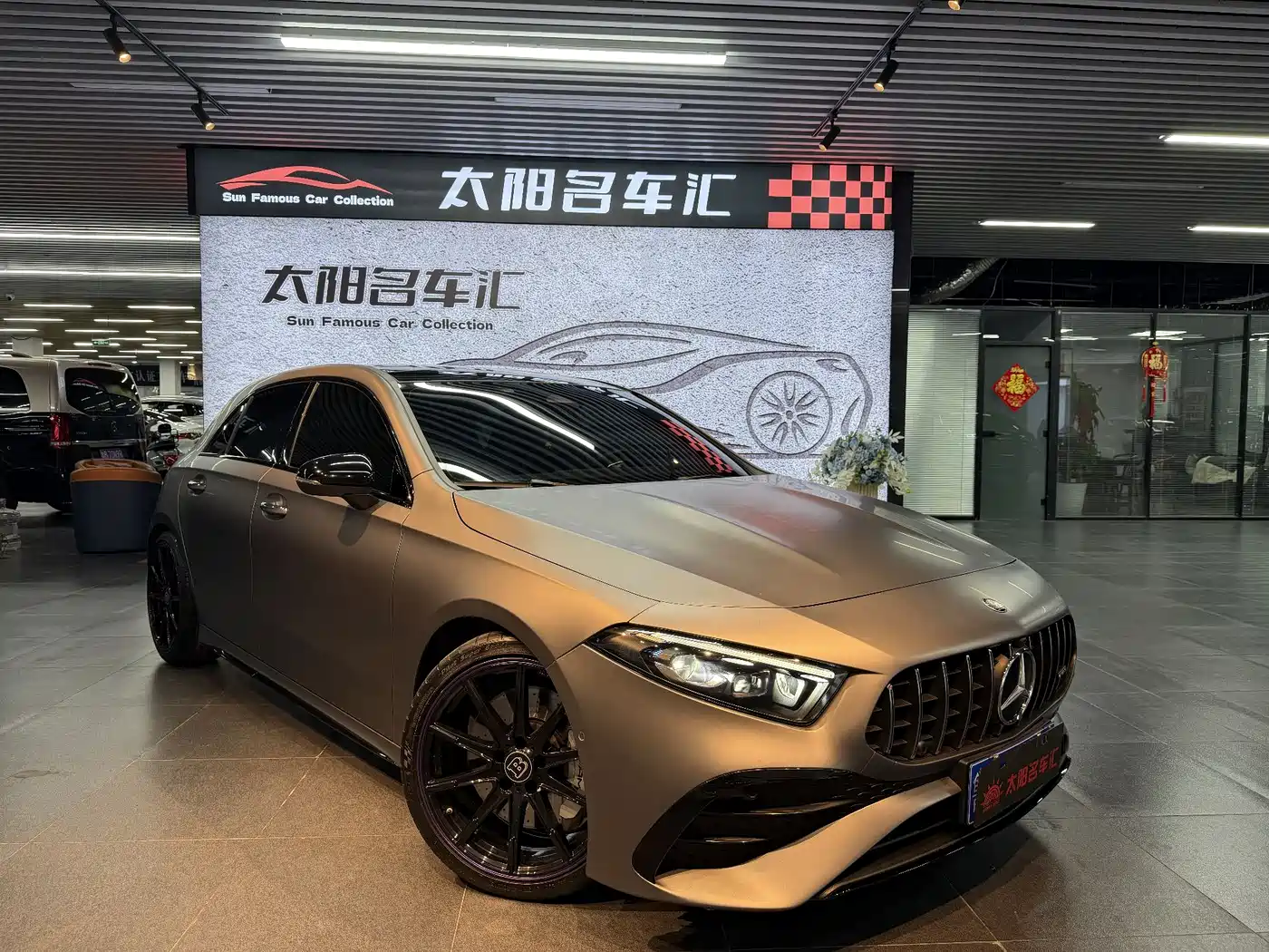 Mercedes-Benz A-Class AMG (Import) 2024 AMG A 35 4MATIC фото 3