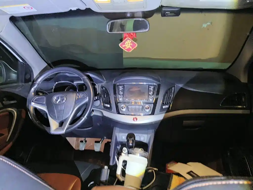 JAC Refine S5 2013 2013 1.8T Manual Premium
