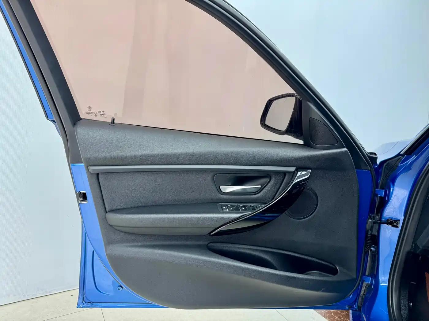 BMW 3 Series 2018 320Li Leading M Sport Package фото 7