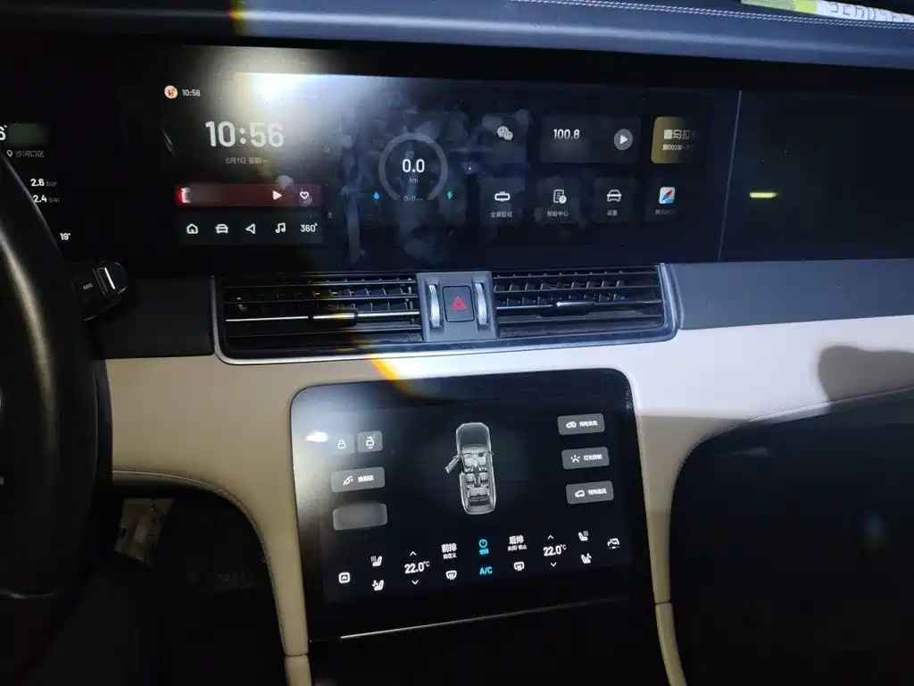 Фото 6 - Li Auto Li ONE