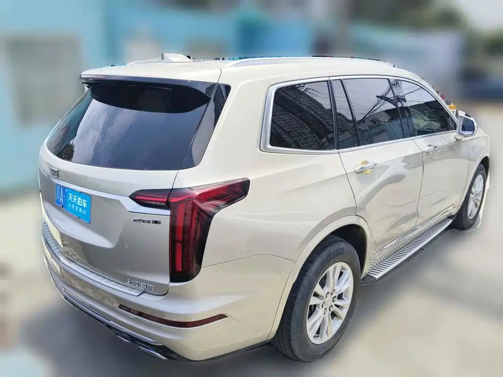 Photo 2 - Cadillac XT6