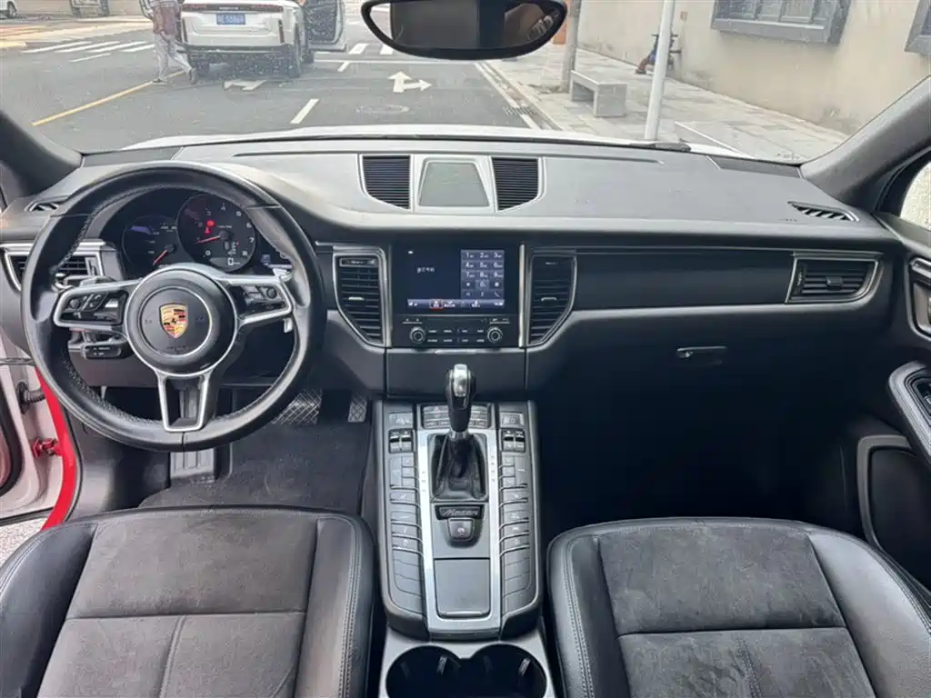 Porsche Macan 2017 Macan 2.0T фото 5