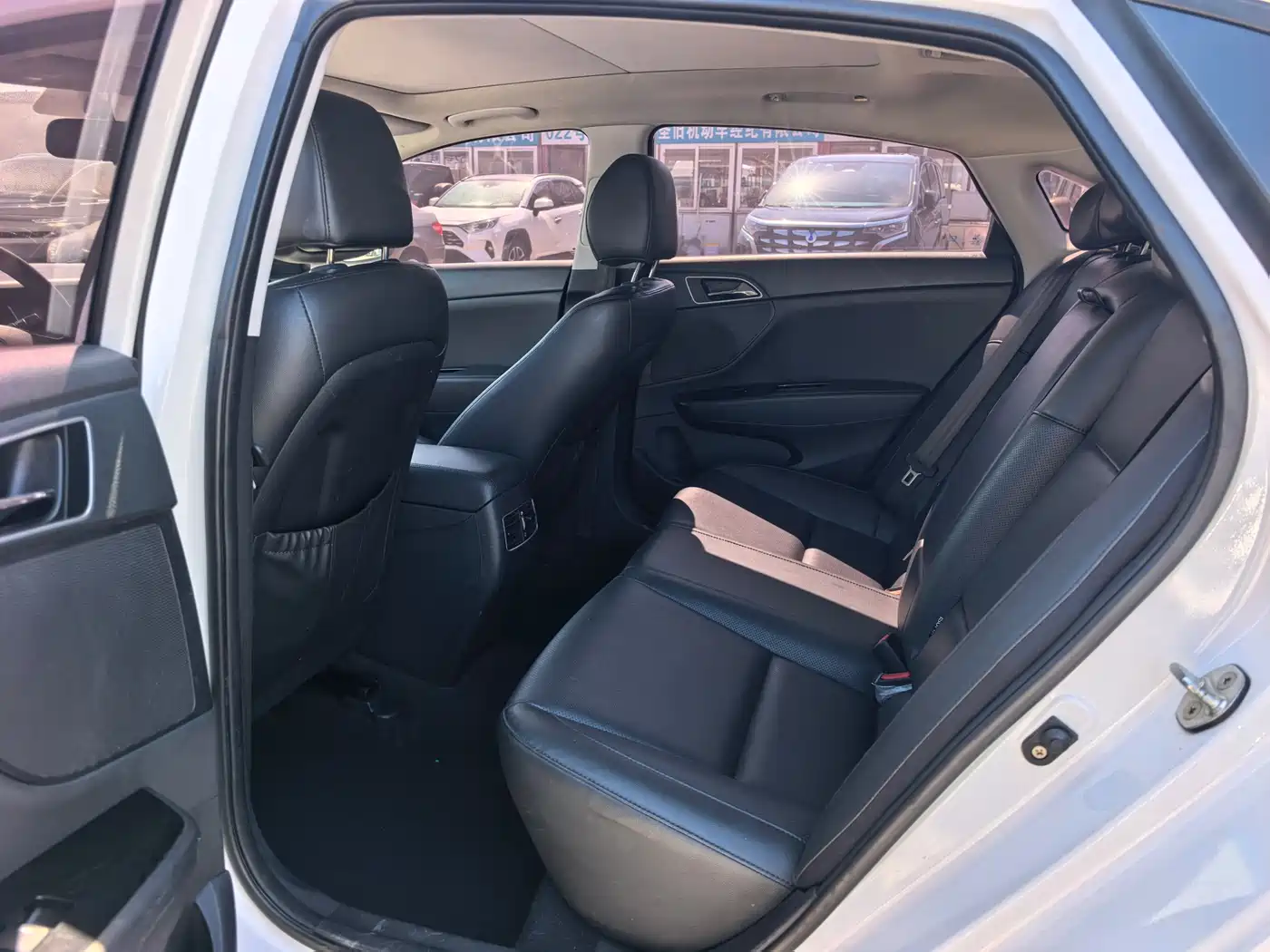 Hyundai Mistra 2014 1.8L Auto Smart GLS фото 9