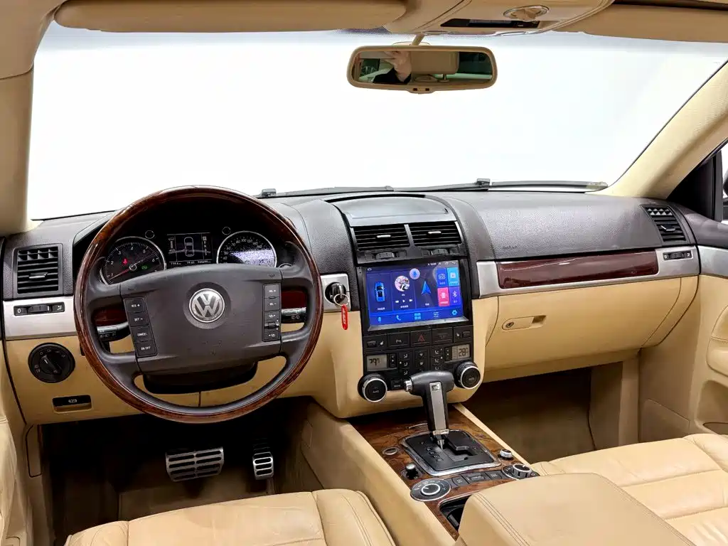 Volkswagen Touareg 2005 2006 4.2L Premium Edition