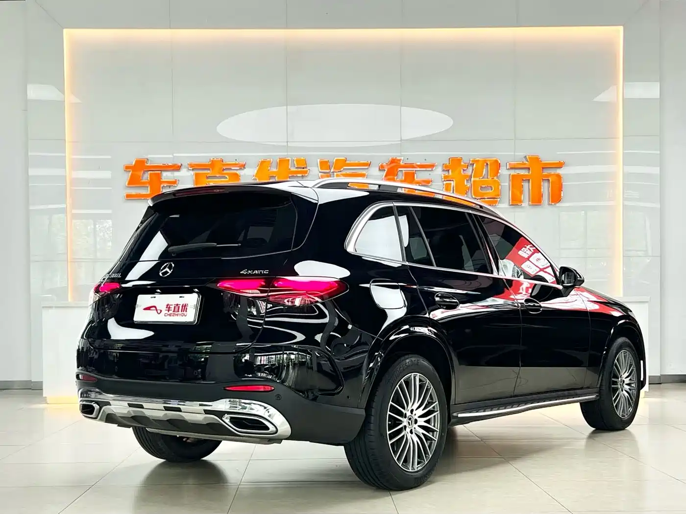 MERCEDES-BENZ GLC