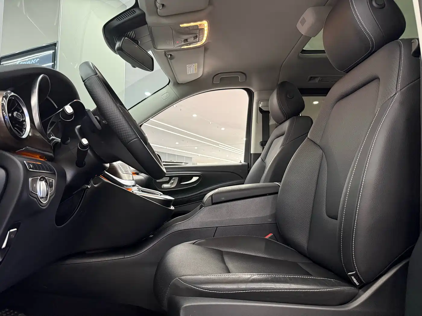 Mercedes-Benz V-Class 2021 V 260 Premium Edition фото 13