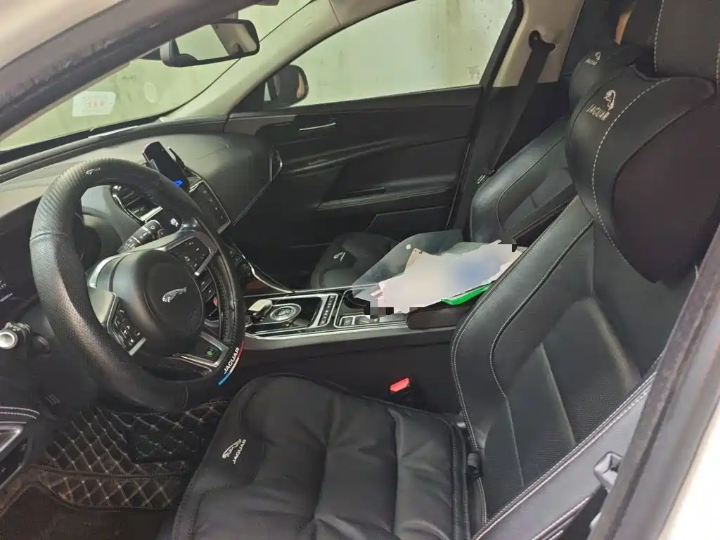 Jaguar XE 2016 2015 2.0T 200PS R-Sport