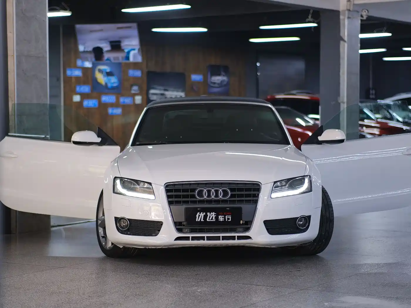 Audi A5 (Import) 2010 2.0TFSI Cabriolet фото 8