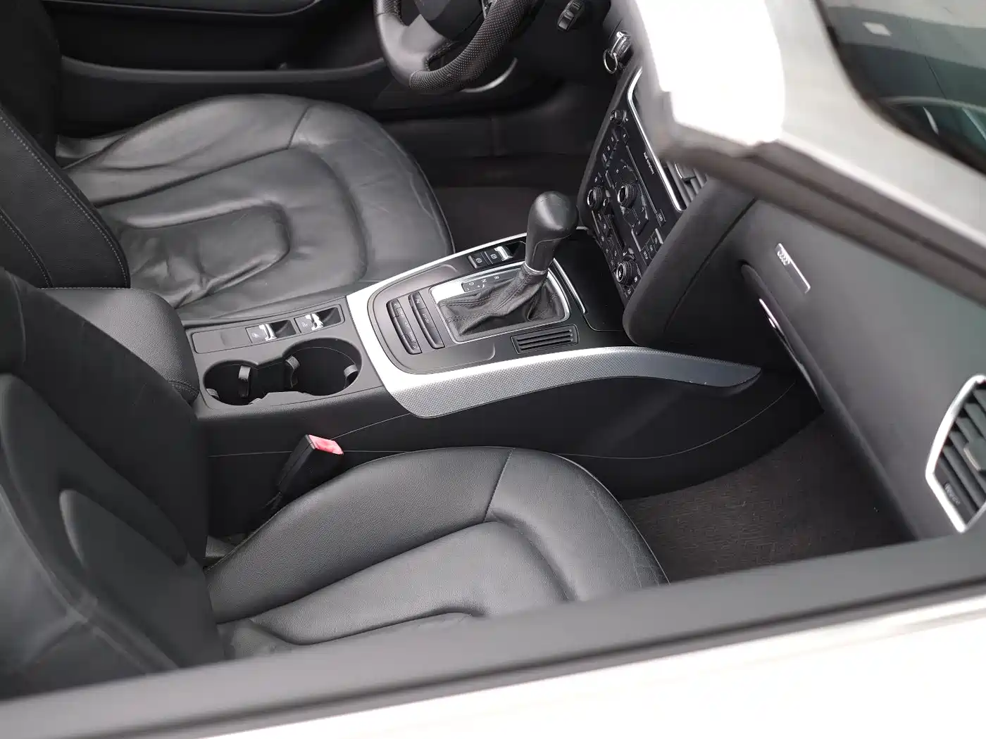 Audi A5 (Import) 2010 2.0TFSI Cabriolet фото 54