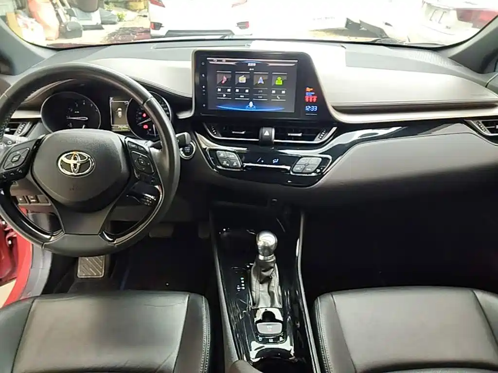 Photo 10 - Toyota C-HR