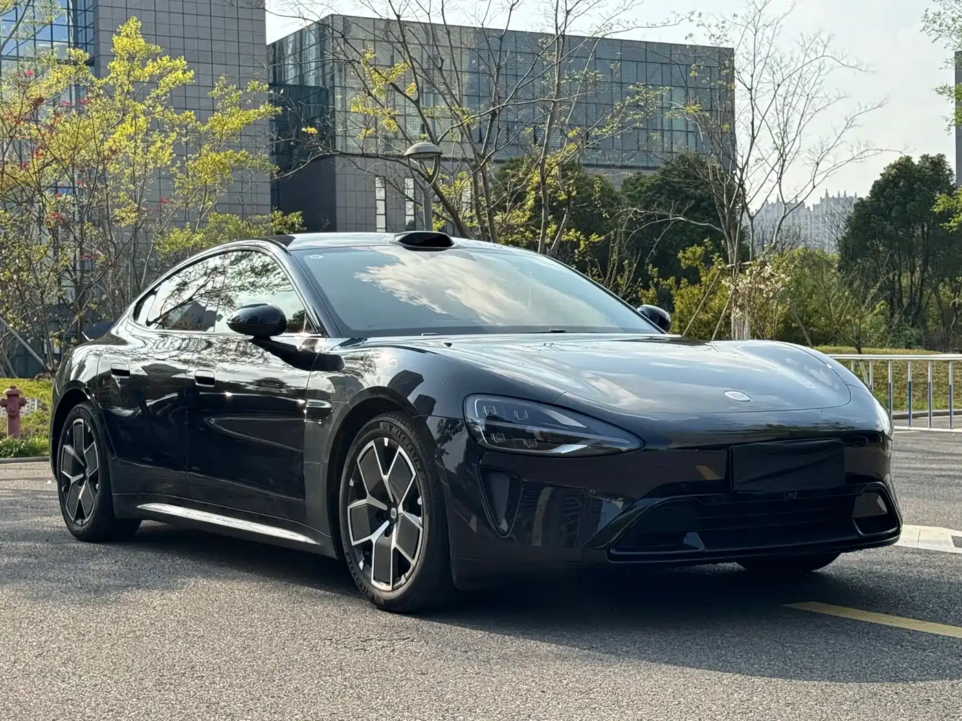 XIAOMI CAR XIAOMI SU7