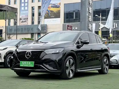 Mercedes-Benz EQE SUV