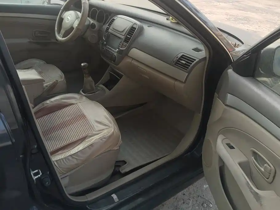 صورة 8 - Nissan Sylphy