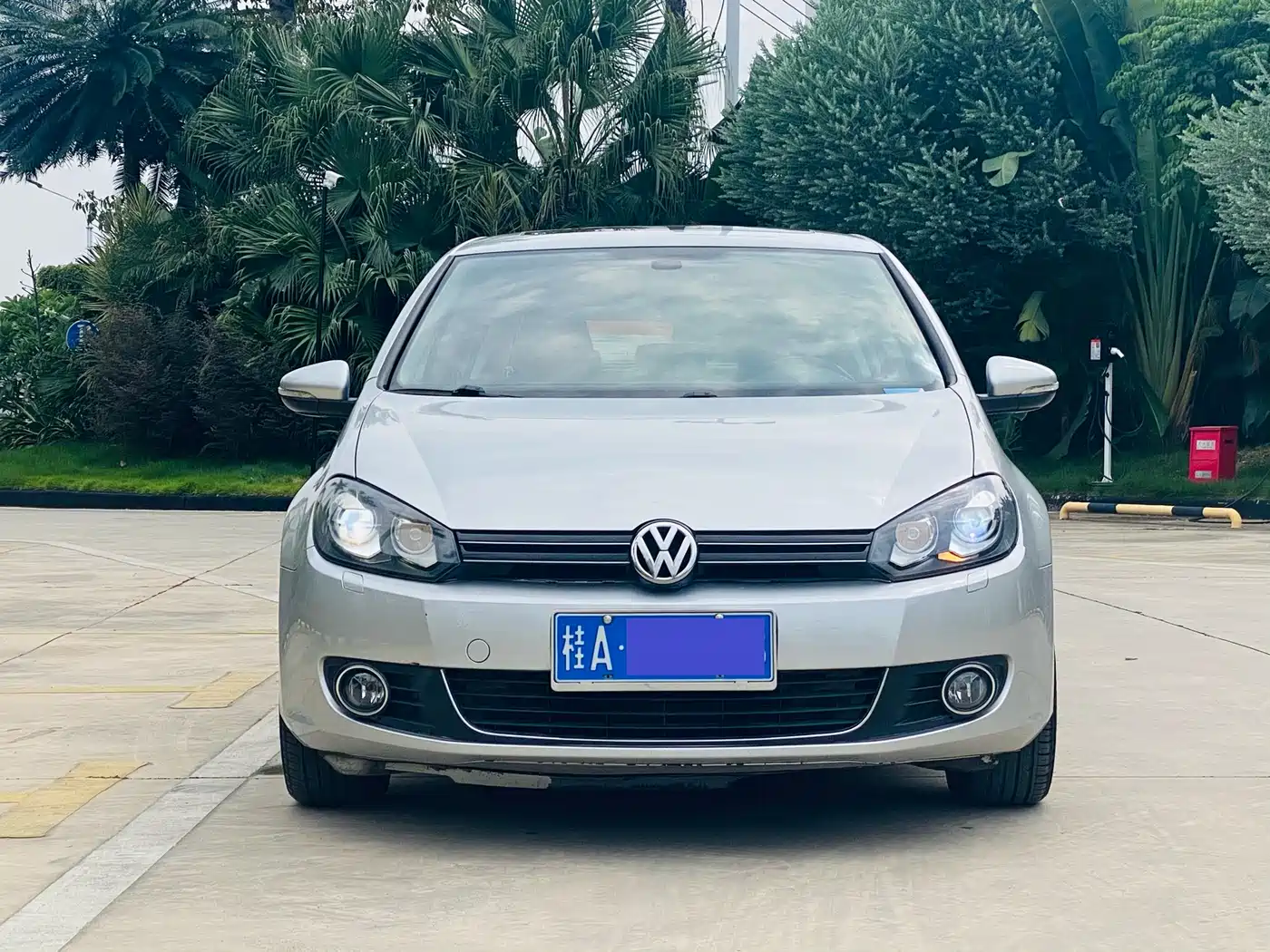 Volkswagen Golf 2010 1.4TSI Automatic Luxury фото 2