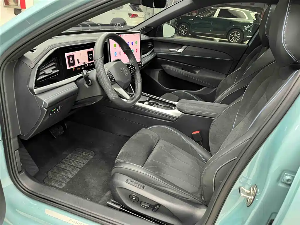 Volkswagen Passat 2025 Model Pro 380TSI Starlight Dragon Premium Edition фото 11