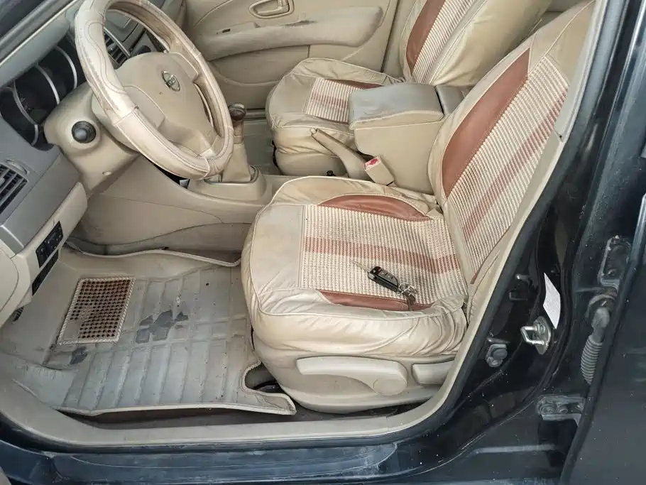 صورة 9 - Nissan Sylphy