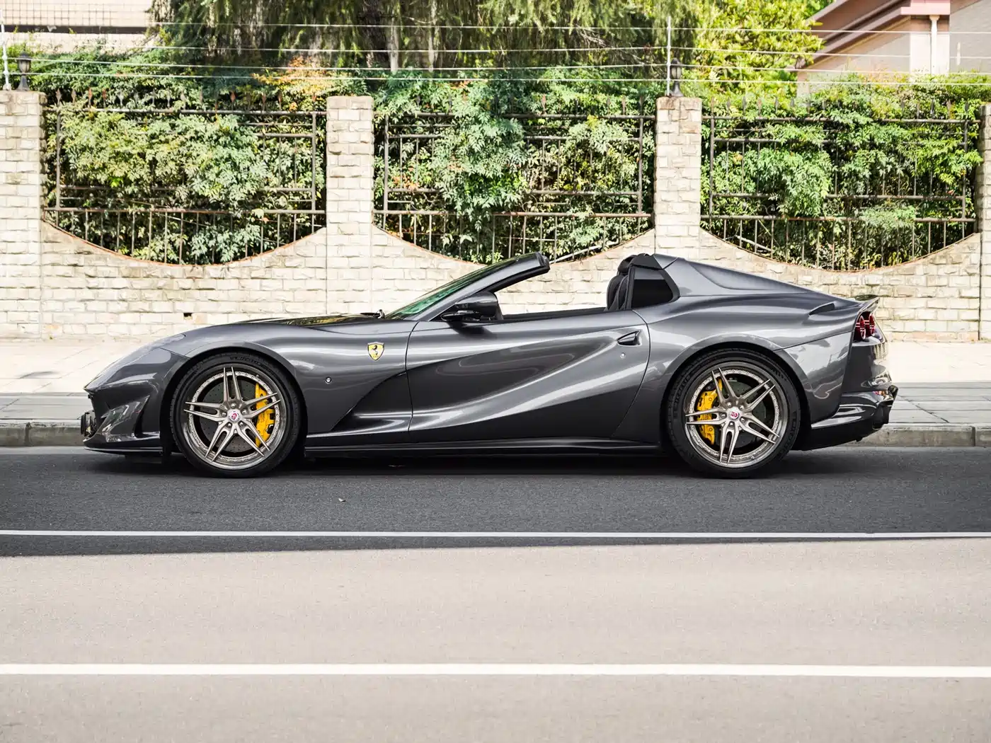 2023 Ferrari 812