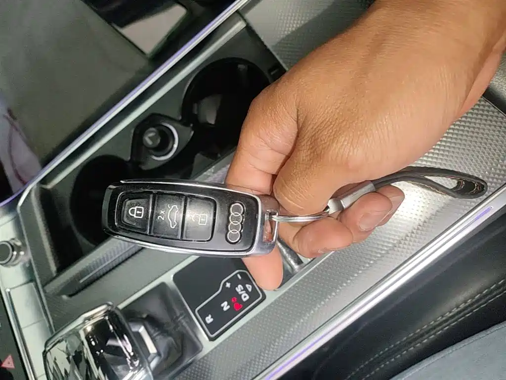 Audi A6L 2023 45 TFSI Premium Selection Dynamic фото 9