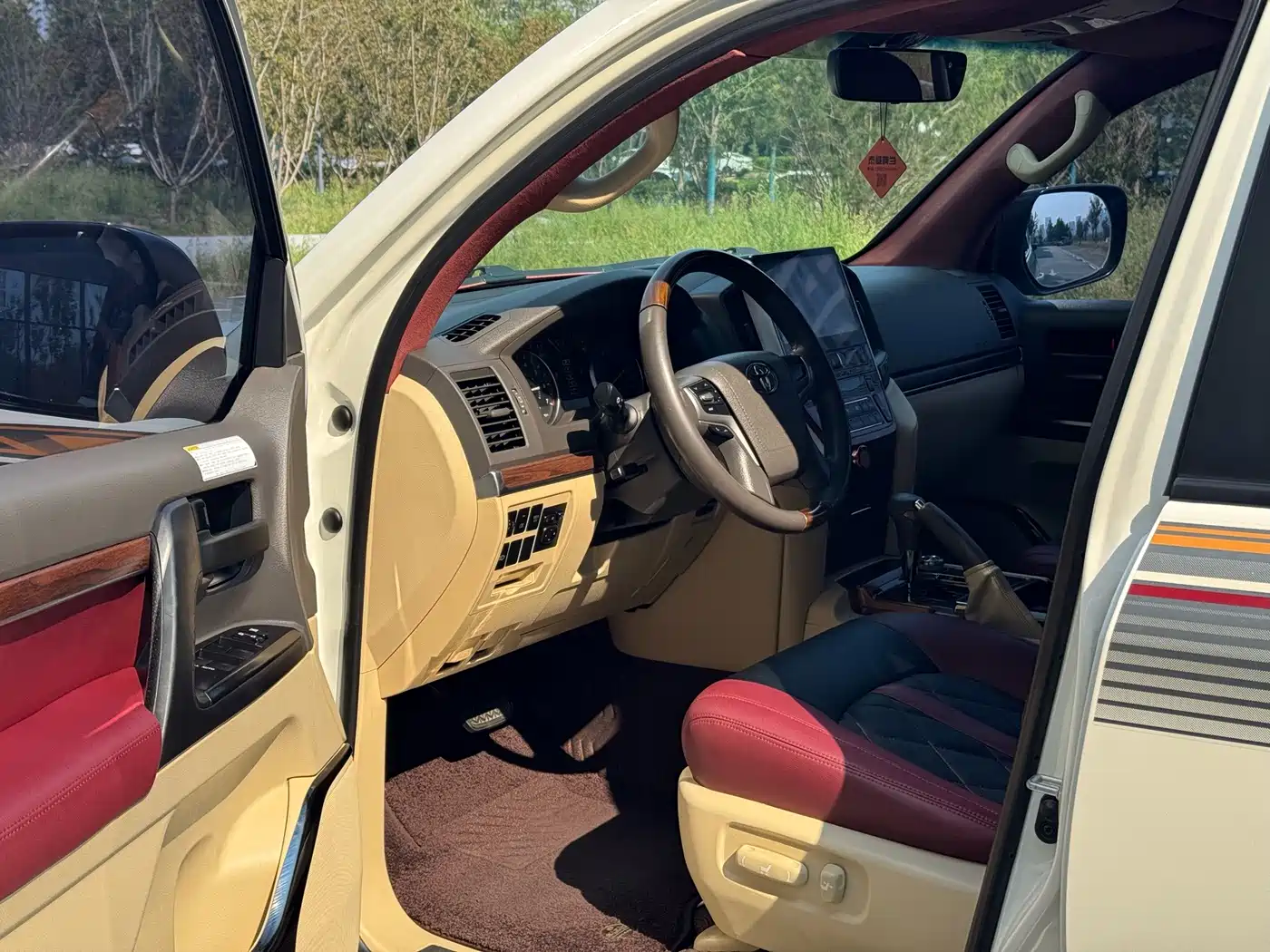 Toyota Land Cruiser (Import) 2017