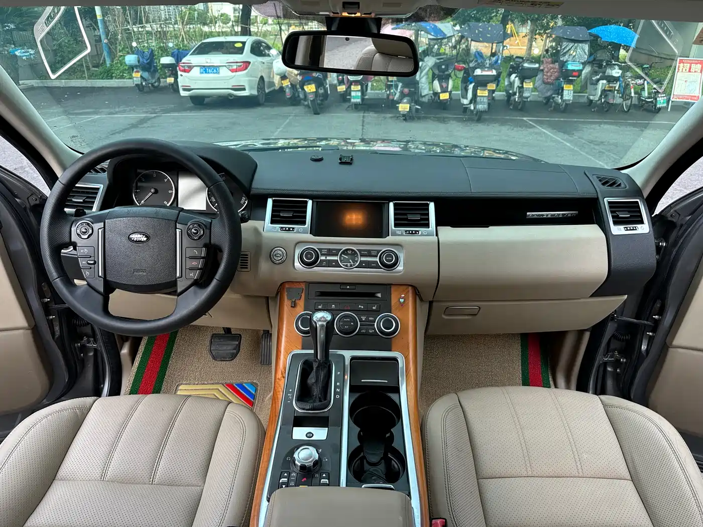 Land Rover Range Rover Sport 2010 3.6 TDV8 HSE Diesel фото 15