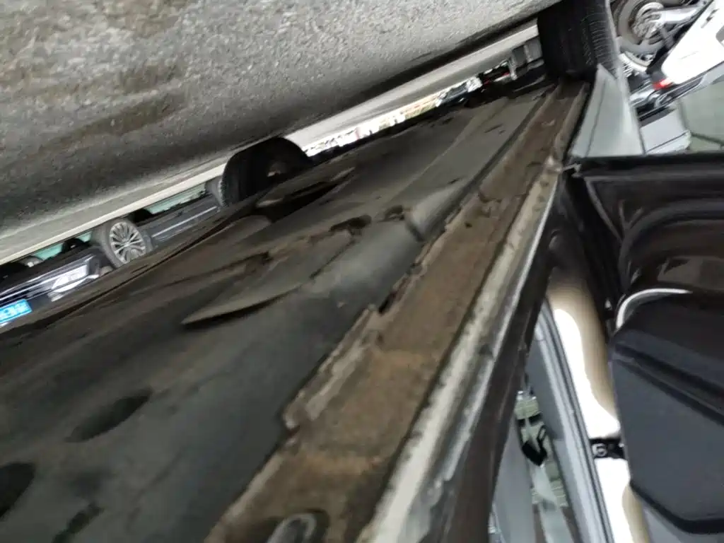 Photo 22 - Volkswagen Tiguan L