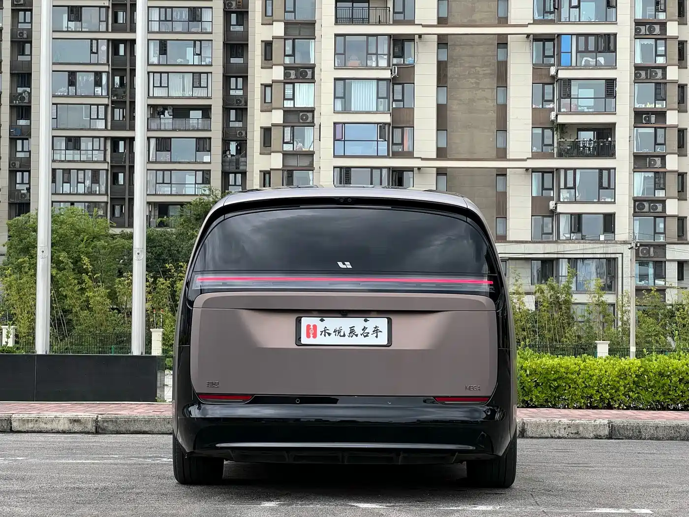 Li Auto MEGA 2025 2024 Ultra
