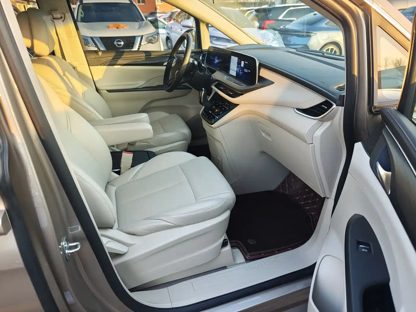 Buick GL8 2023 ES Landmaster Comfort фото 14