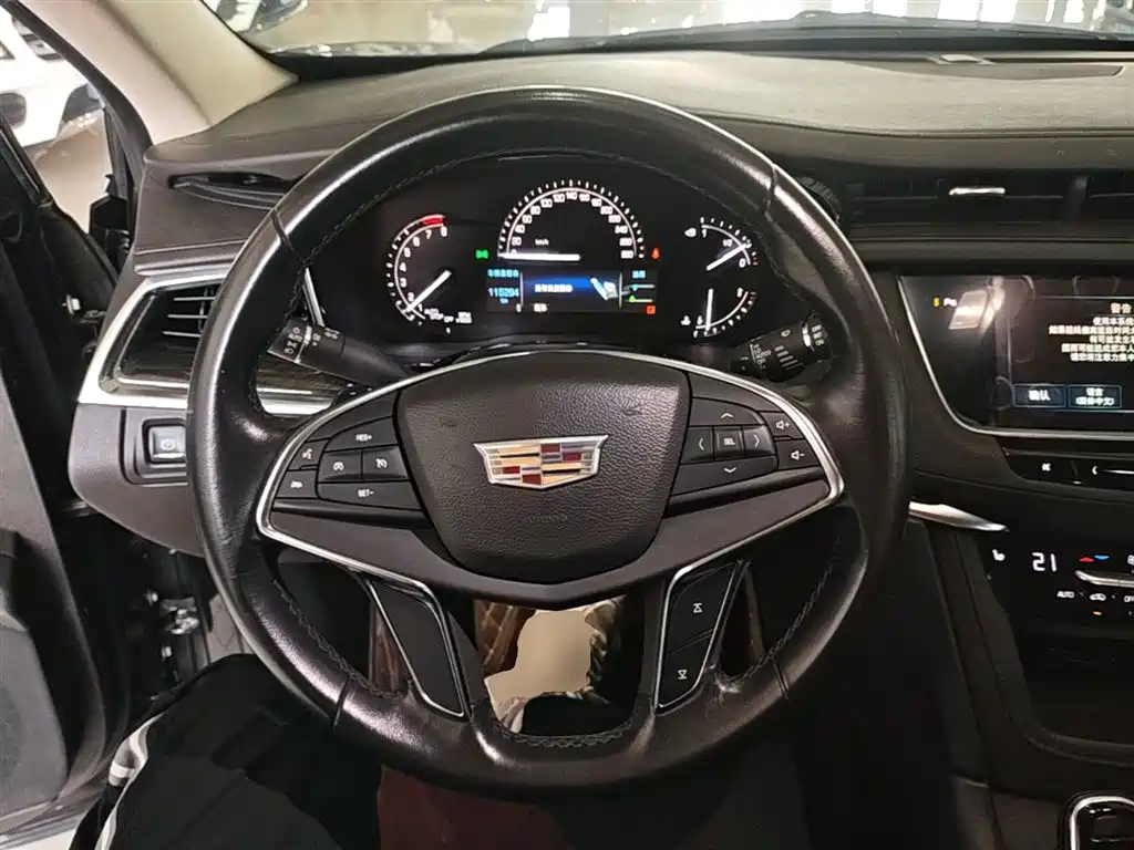 Cadillac XT5 2016 25T Luxury Model фото 11