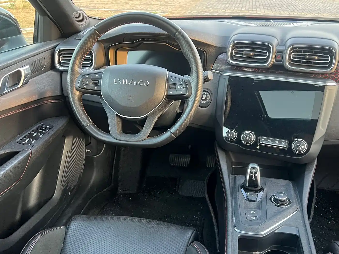 Lynk & Co 03 2020 1.5TD DCT Power Edition фото 9