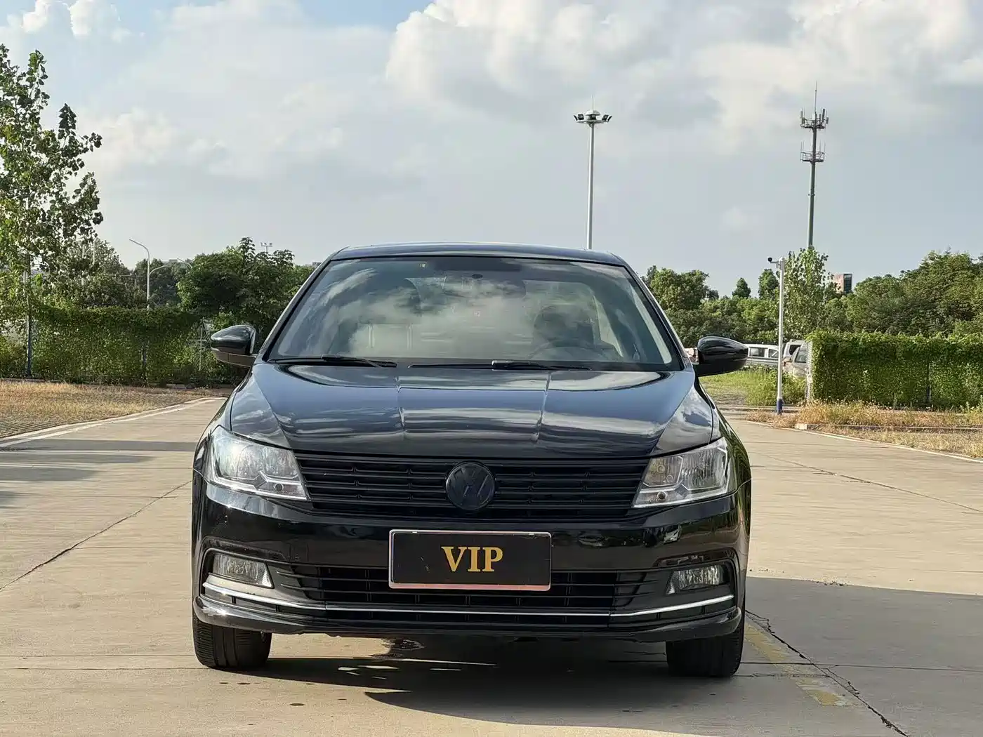 Фото 2 - Volkswagen Lavida