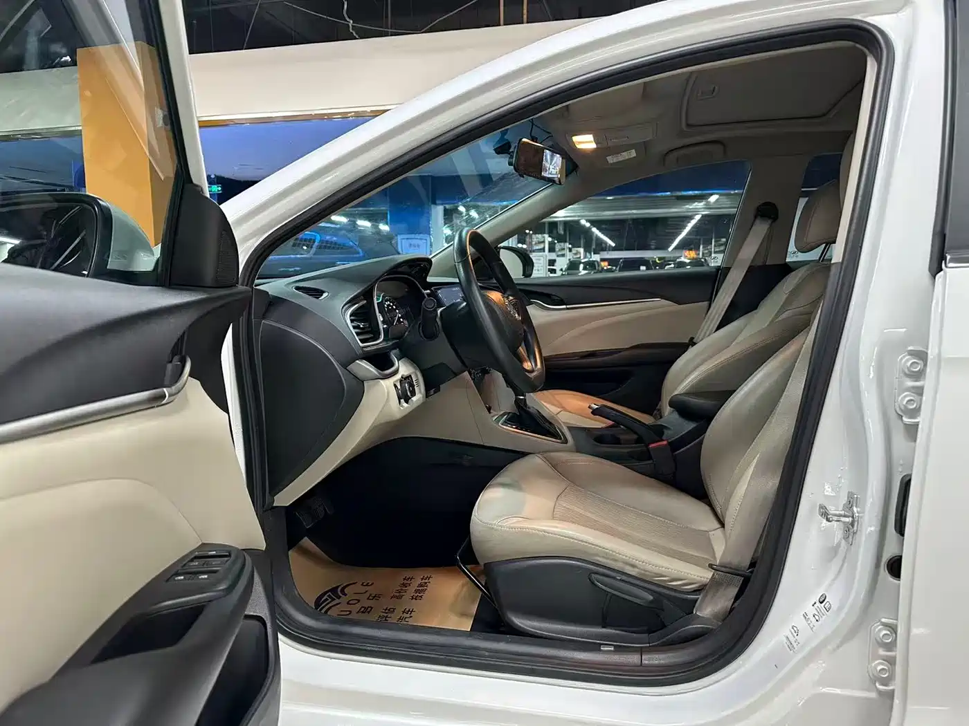 Buick Excelle 2017 15N Automatic Elite фото 5