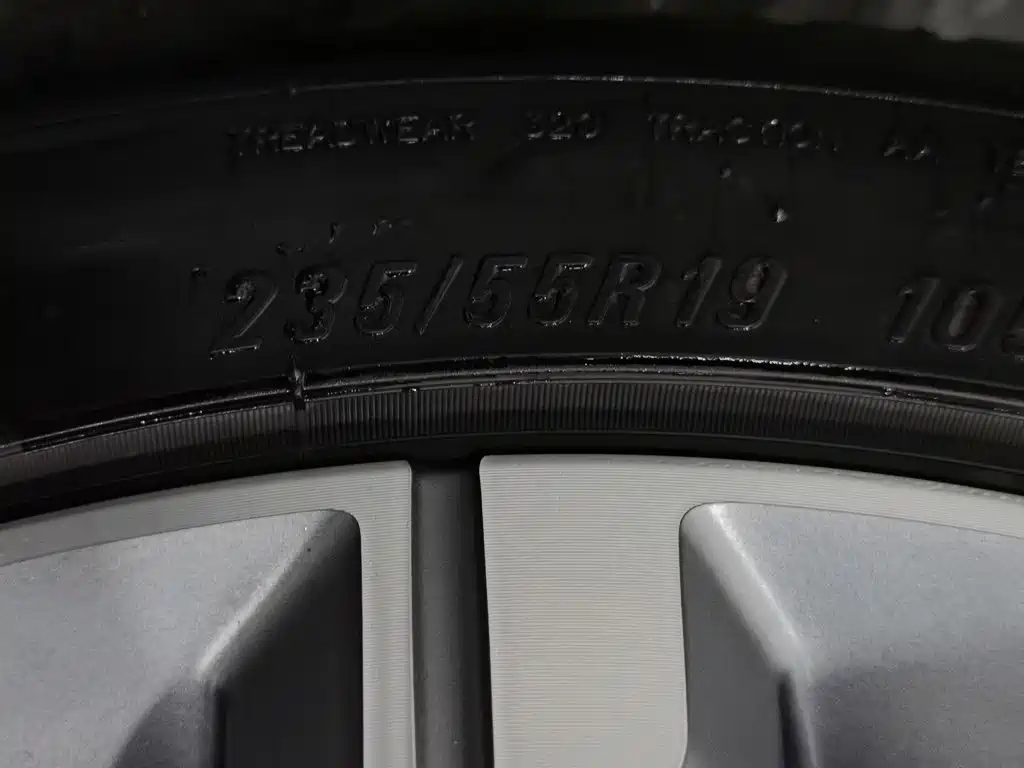 Chery Fengyun Fengyun T9 2026 2025 120 Long Range Premium 5-seater LFP