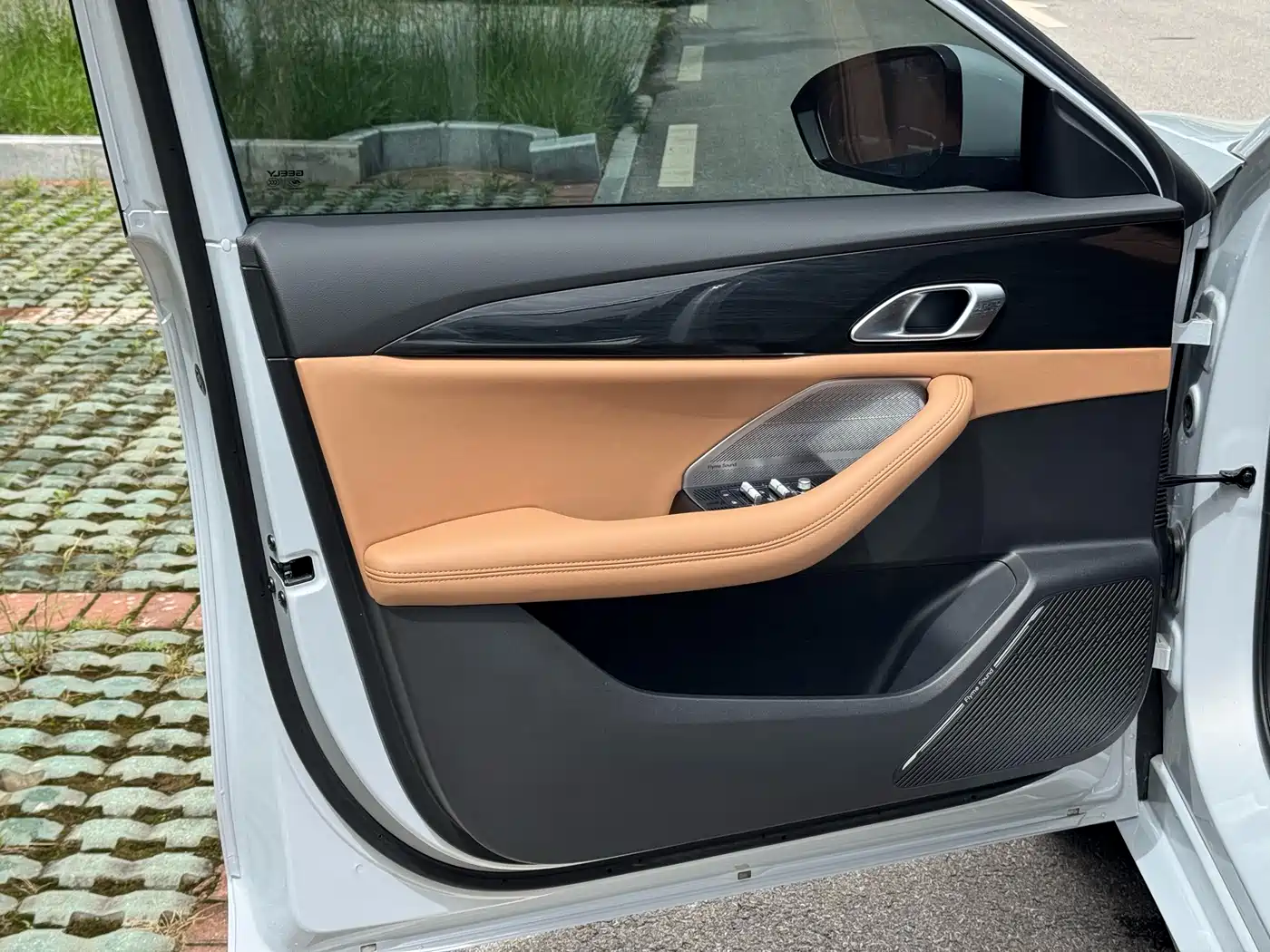 Geely Galaxy Galaxy A7 2025 EM-i 150km Explorer+ Edition фото 8