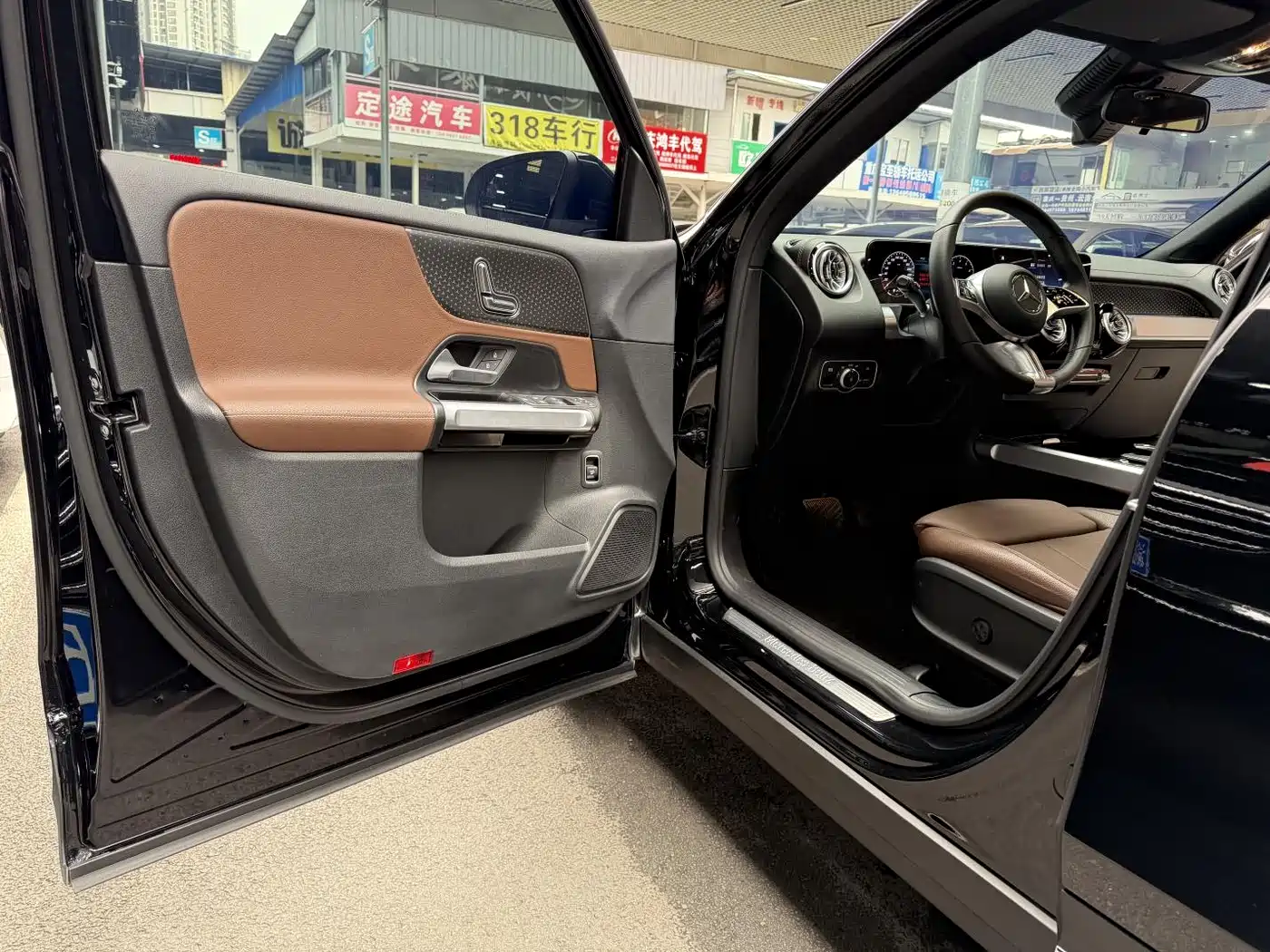 Mercedes-Benz GLB 2024 Facelift GLB 220 Dynamic фото 15