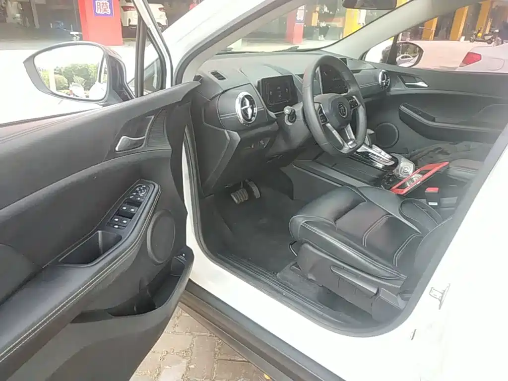 BYD Yuan New Energy 2020 2019 EV360 Smart Connect Edition