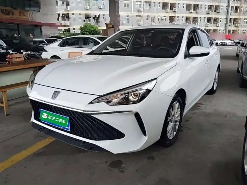 Фото 2 - Roewe i5