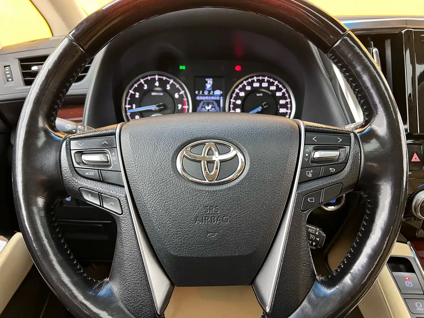 Toyota Alphard 2015 3.5L Luxury Edition фото 13