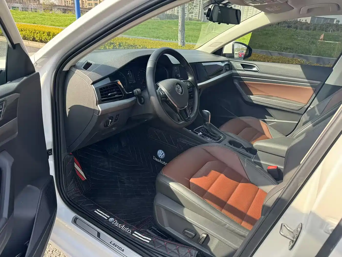 Volkswagen Lavida 2019 280TSI DSG Luxury Edition China VI фото 4