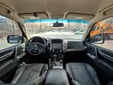 Фото 9 - Mitsubishi Pajero (Import)