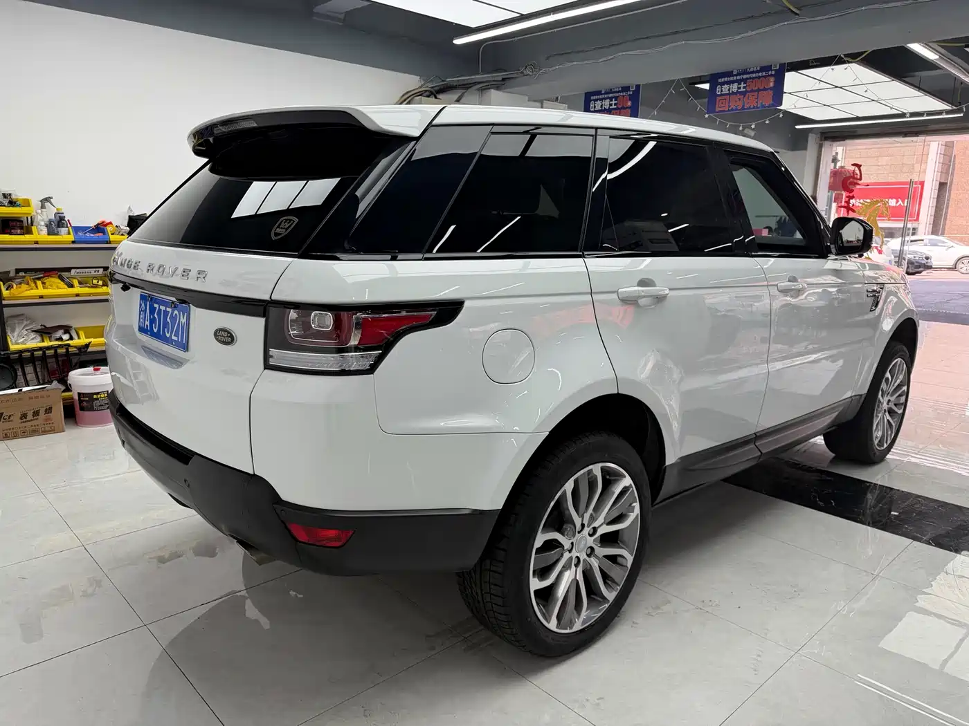 Land Rover Range Rover Sport 2016 Model 3.0 SC V6 HSE DYNAMIC фото 20