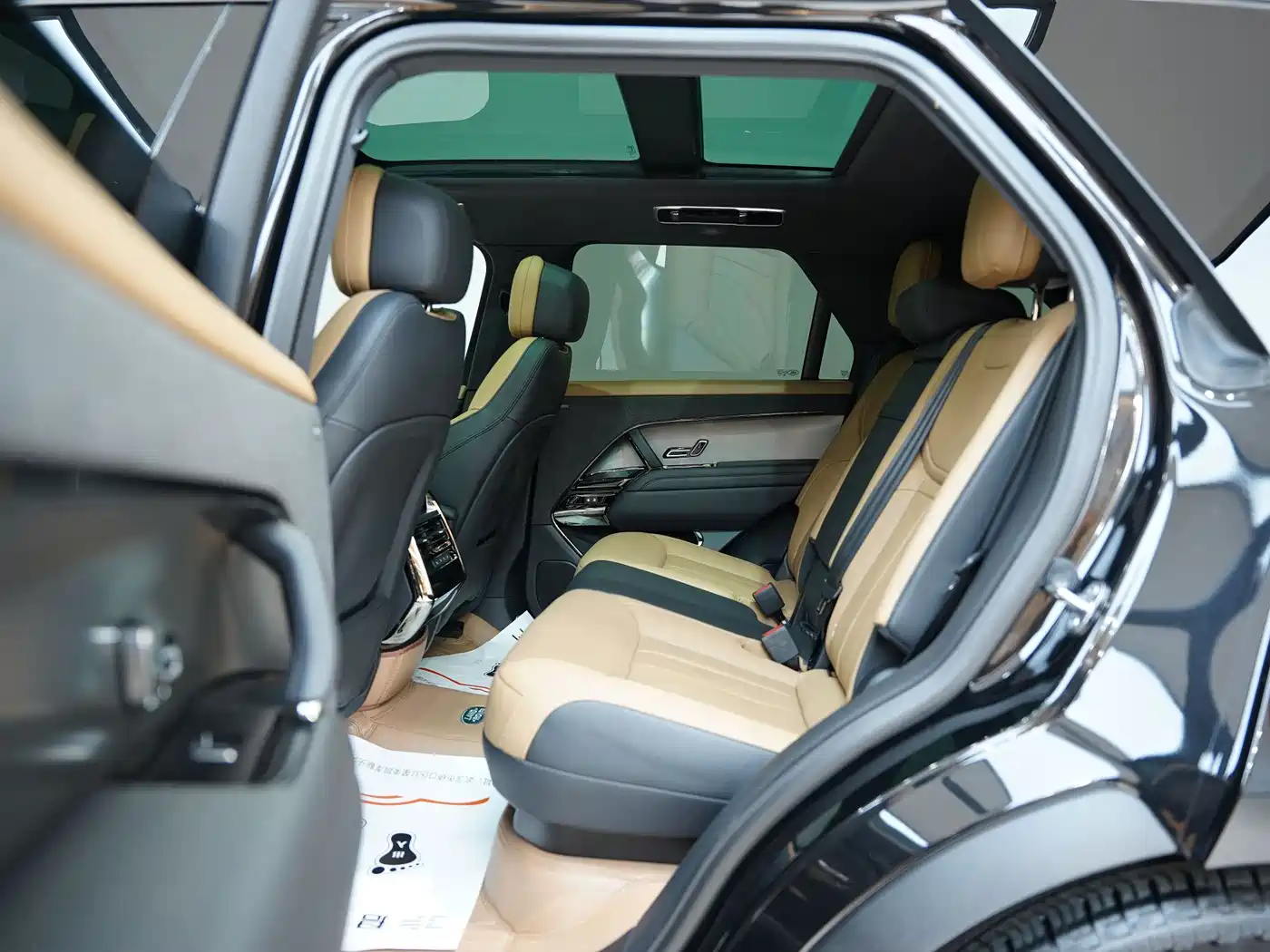 Land Rover Range Rover Sport 2024 400PS Dynamic SE фото 14
