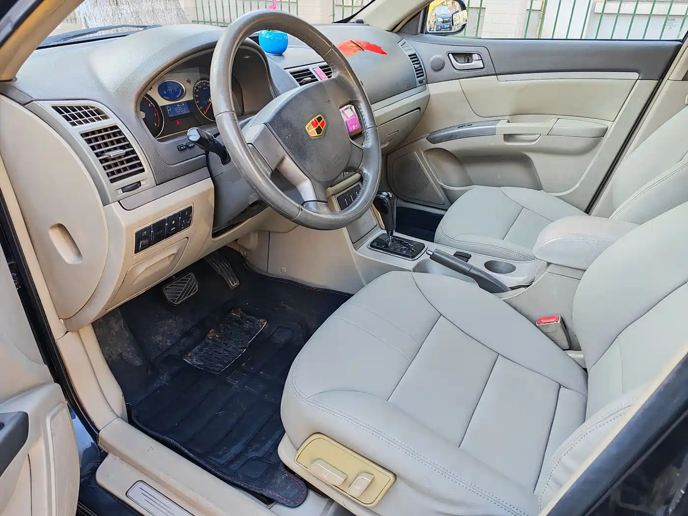 Geely Classic Emgrand 2011 2010 Sedan 1.8L CVT Sunroof Model