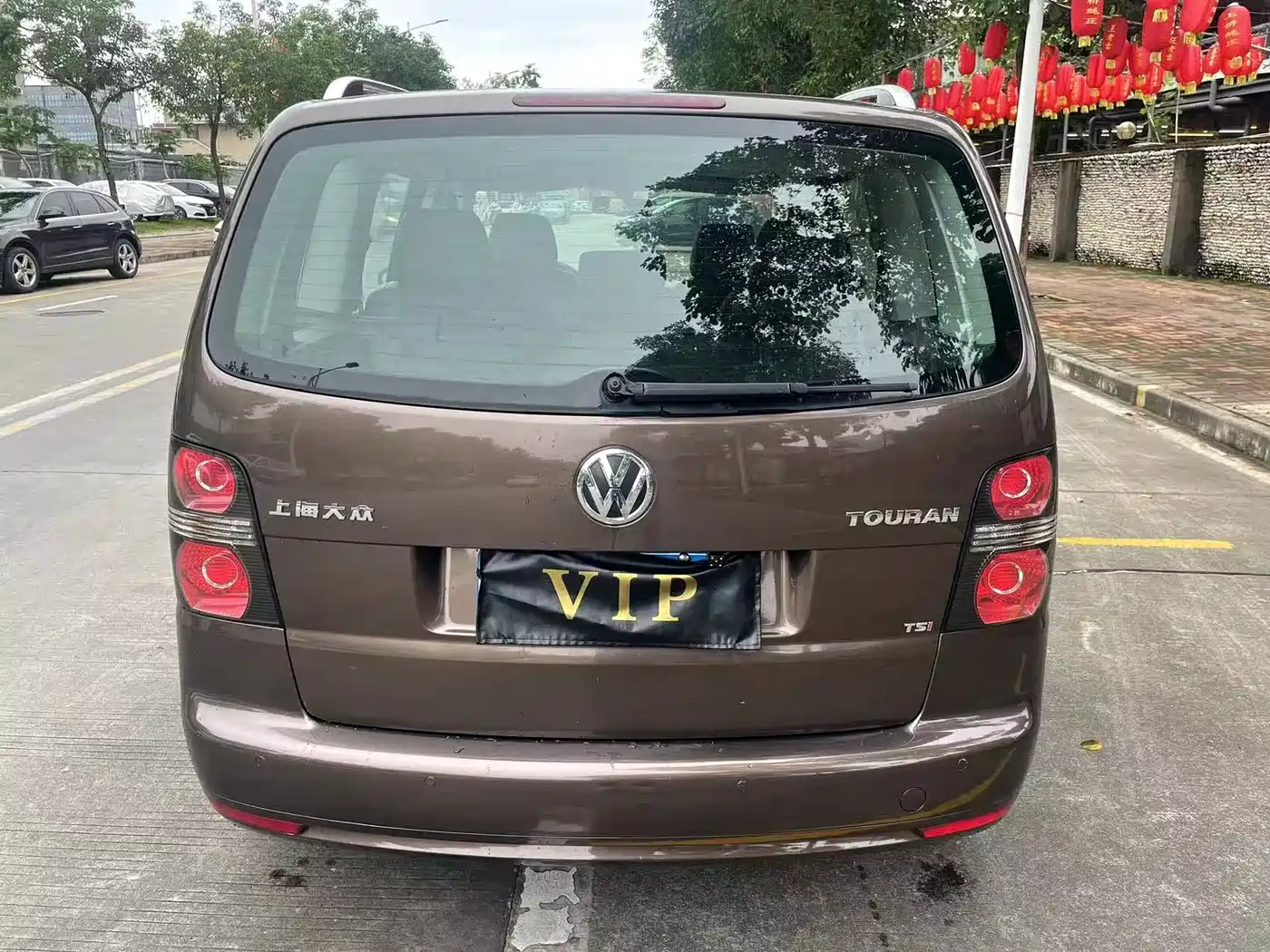 Volkswagen Touran 2013 1.4T DSG Comfort 5-seater фото 8