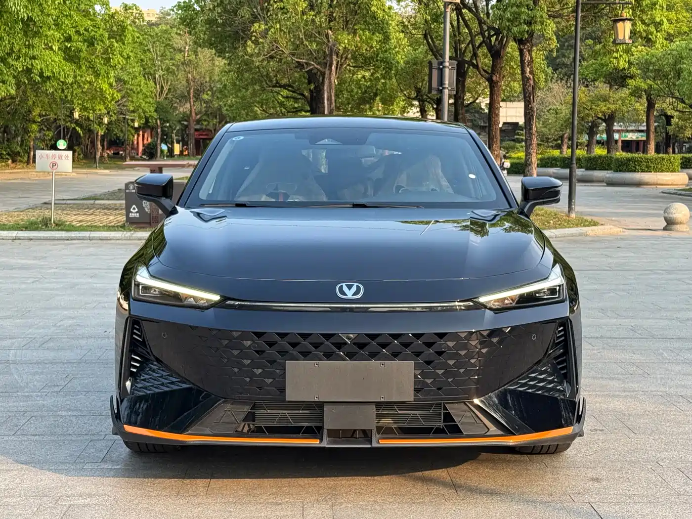 CHANGAN UNI-V