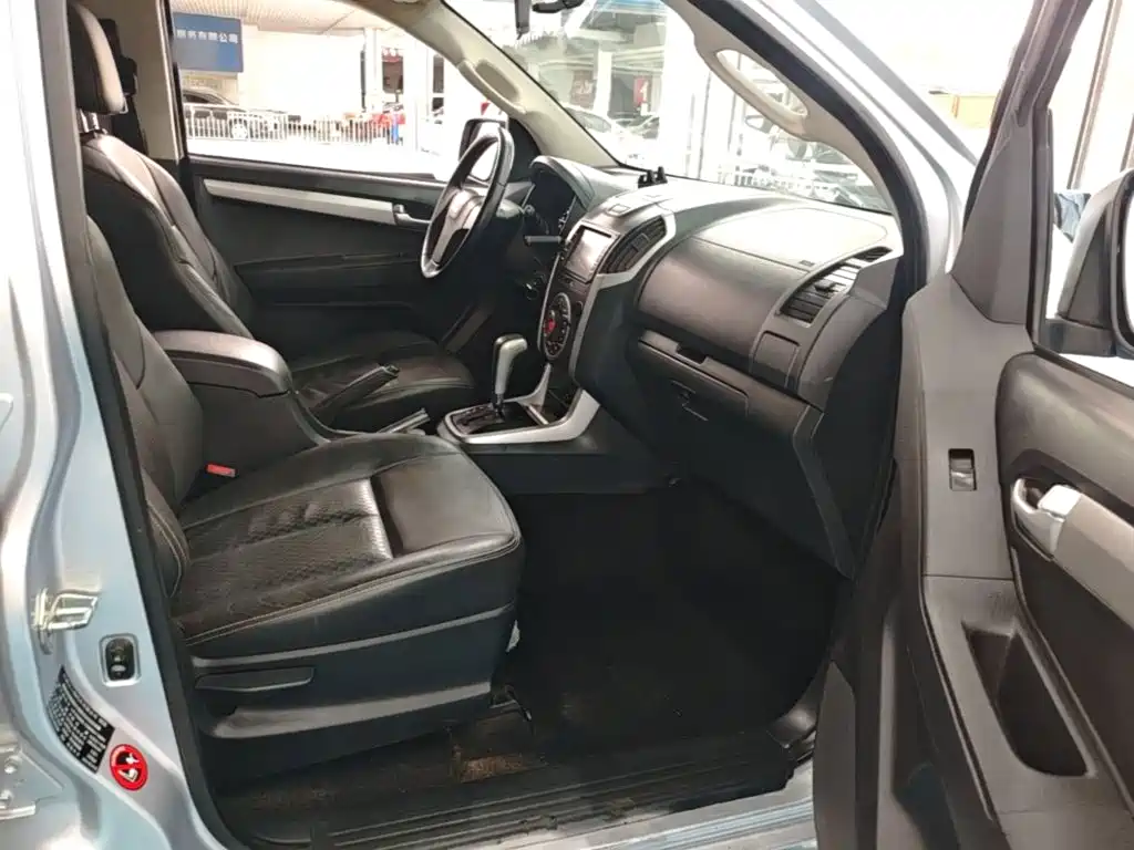 Isuzu D-MAX 2016 2015 2.5T 4WD Automatic Super Luxury 4JK1