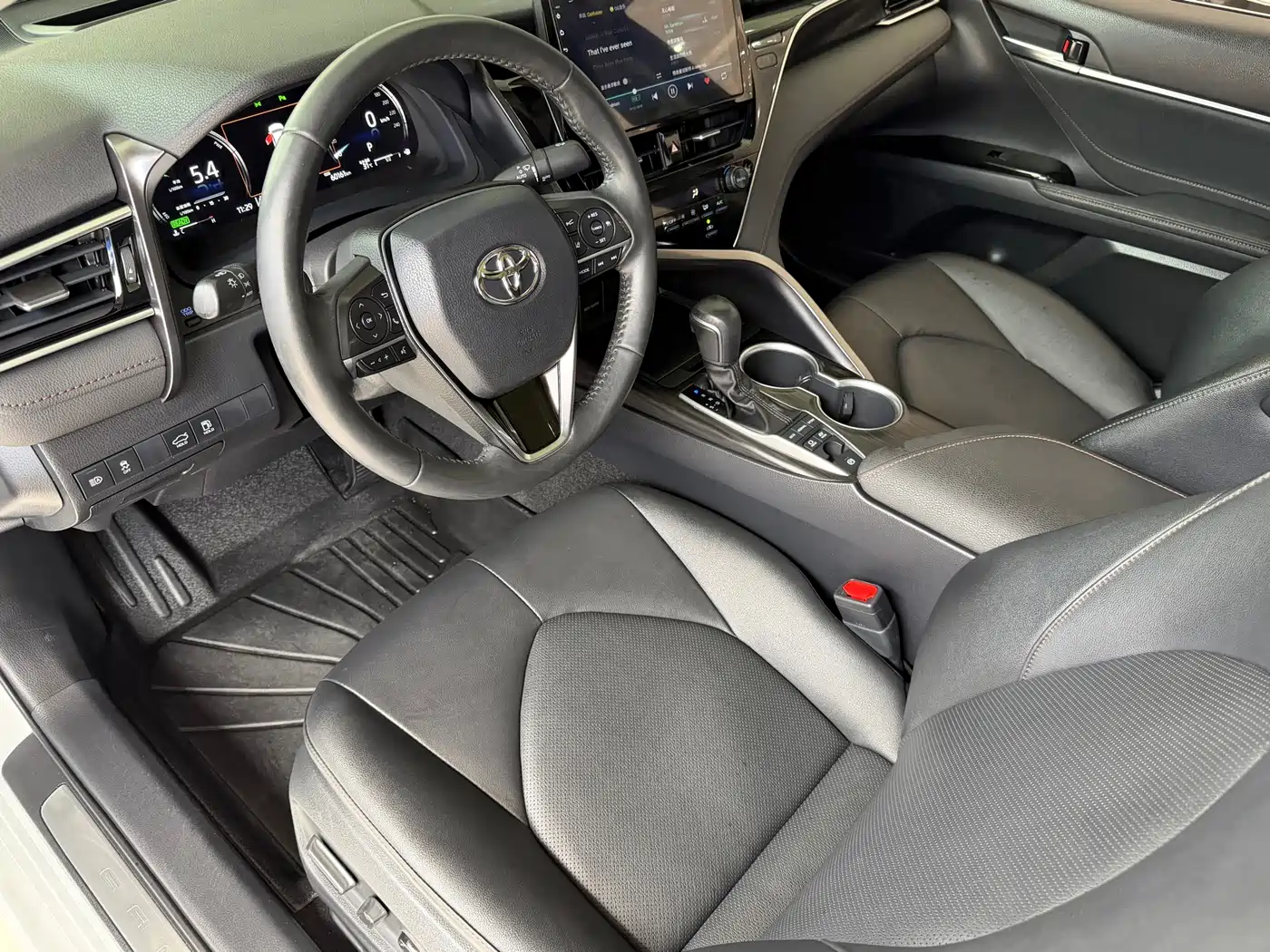 Toyota Camry 2021 Hybrid 2.5HG Luxury Edition фото 9